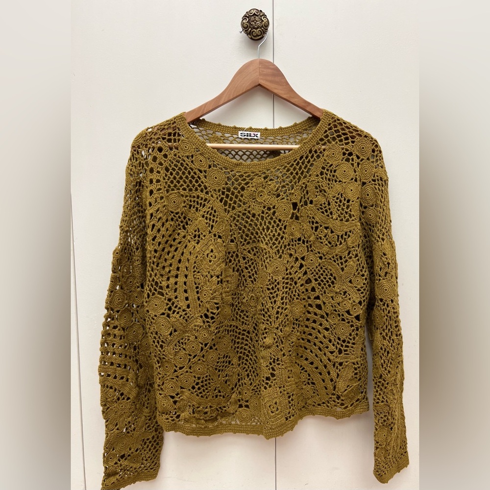 SILX Crochet Long Sleeve Top